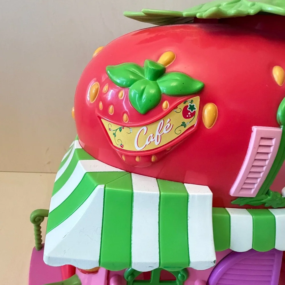 Strawberry Shortcake Bitty Berry Cafe Whirly Bird House Play Set Nostalgic
